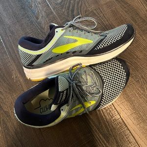 Brooks Revel Women’s Sneakers